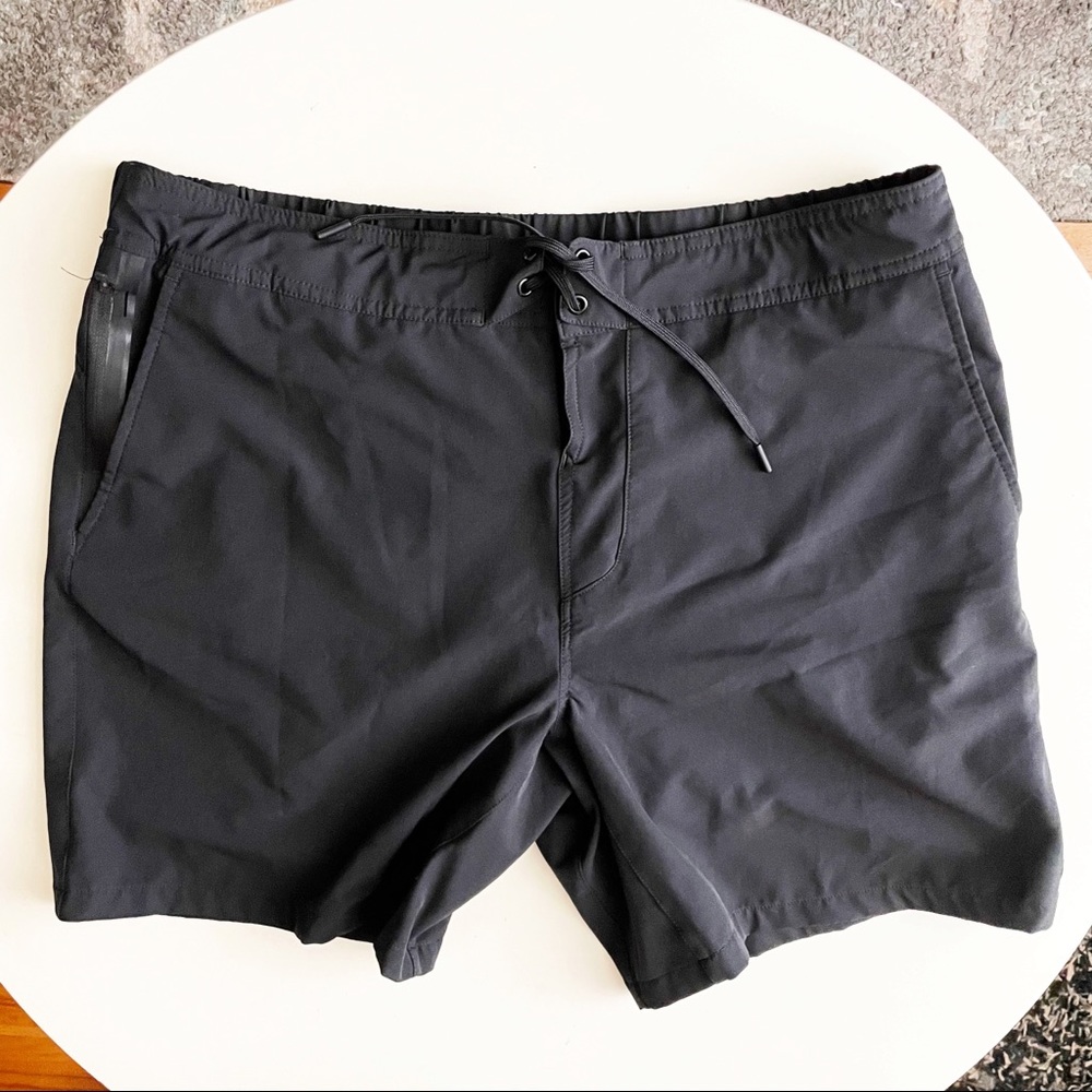 Ten Thousand Foundation Short 7” Inseam with Liner Black Size XL